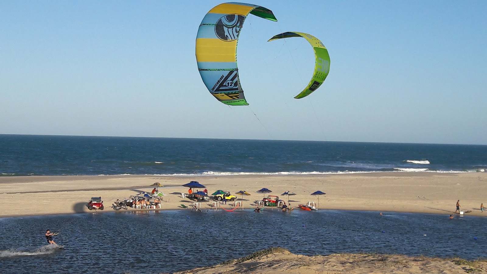 Kitesurfing & Wingfoil